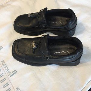 KID'S- YOUNG GIRLS LOAFERS